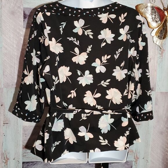 The Limited Black Pastel Floral Cold Shoulder Blouse Sz 3X Plus Size 623 - Picture 6 of 9